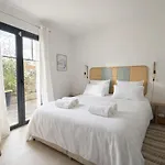 Eureka Air-conditioned Pereire - *