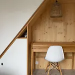 Eureka Air-conditioned Pereire - *