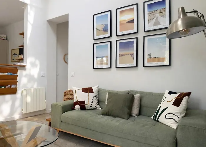 Eureka Air-conditioned Pereire - Tatil Evi *