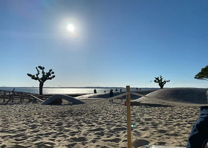 Eureka Air-conditioned Pereire -