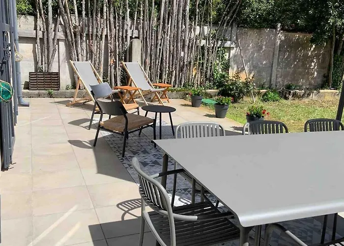 Eureka Air-conditioned Pereire - Tatil Evi