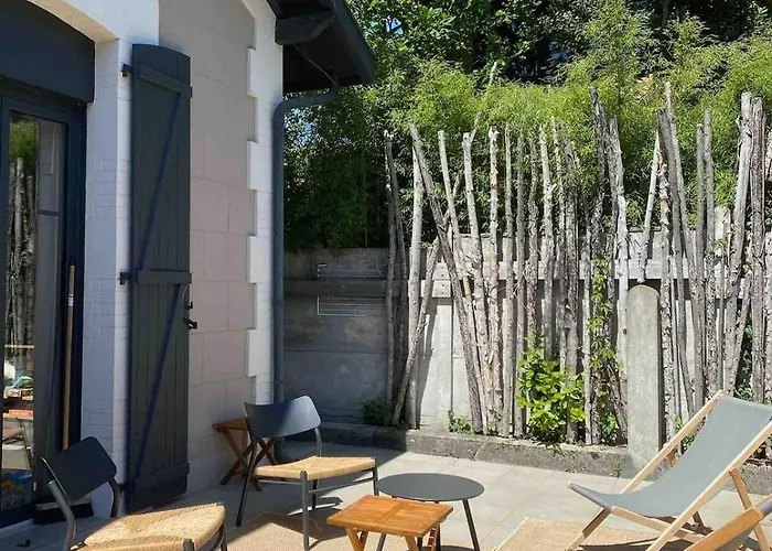 Eureka Air-conditioned Pereire - Tatil Evi *