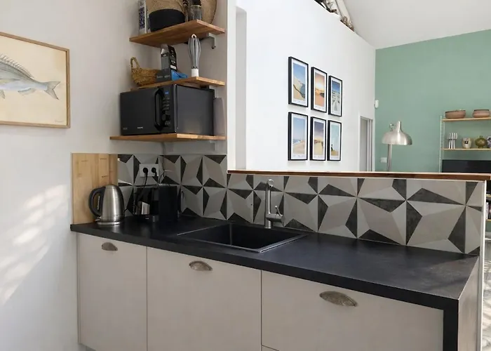 Eureka Air-conditioned Pereire - Tatil Evi