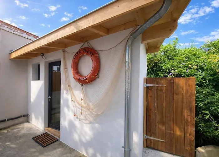 Eureka Air-conditioned Pereire - *