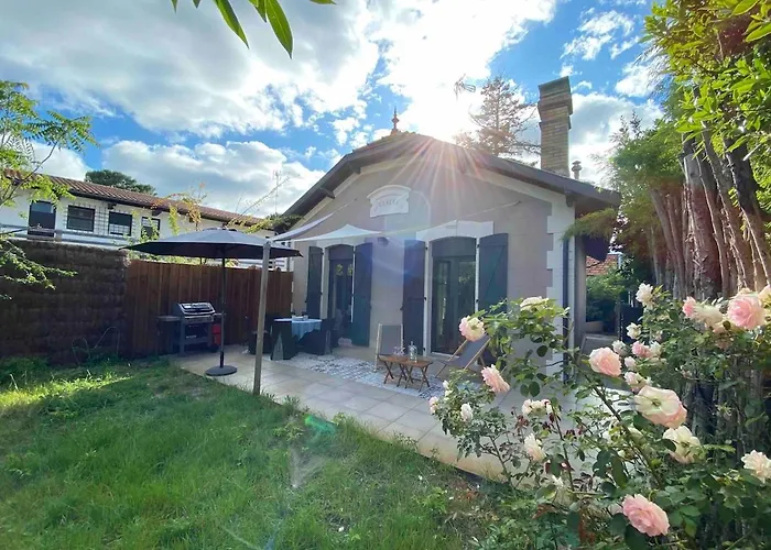 Eureka Air-conditioned Pereire - Tatil Evi