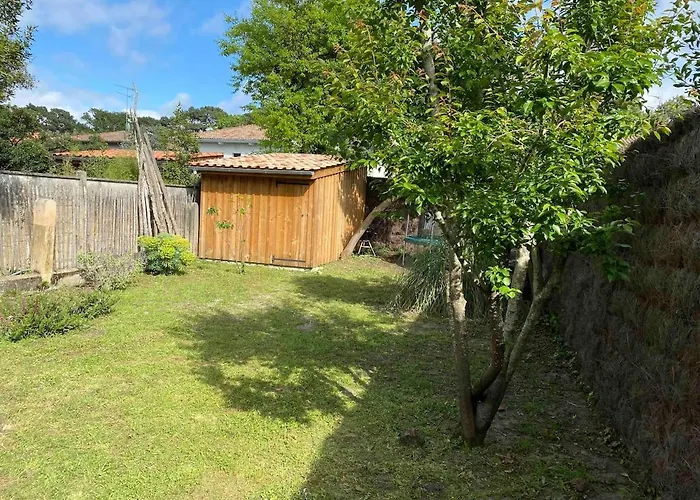 Eureka Air-conditioned Pereire -