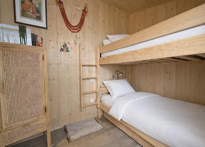 Eureka Air-conditioned Pereire - Tatil Evi